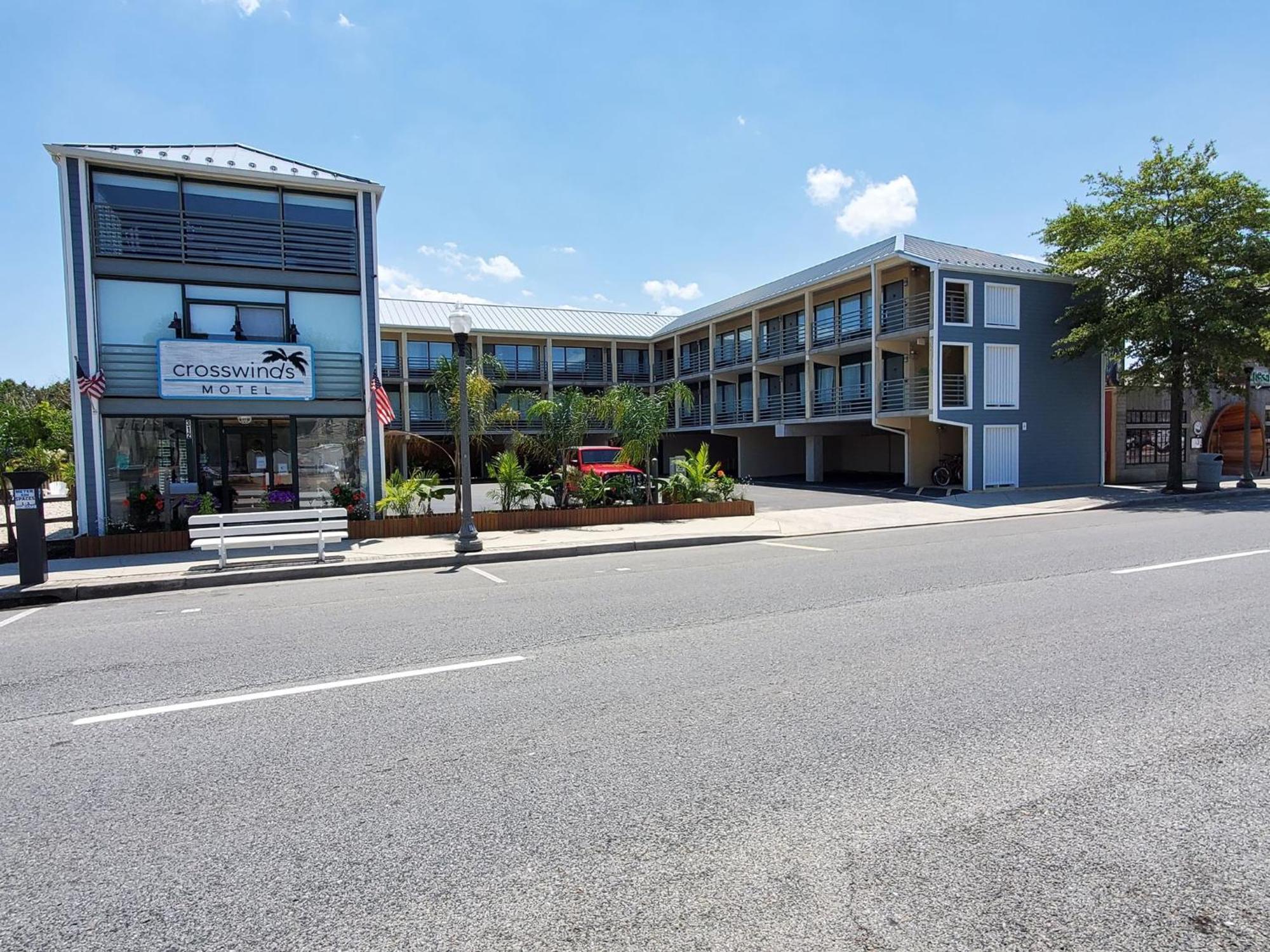 Crosswinds Motel リホーボス・ビーチ エクステリア 写真